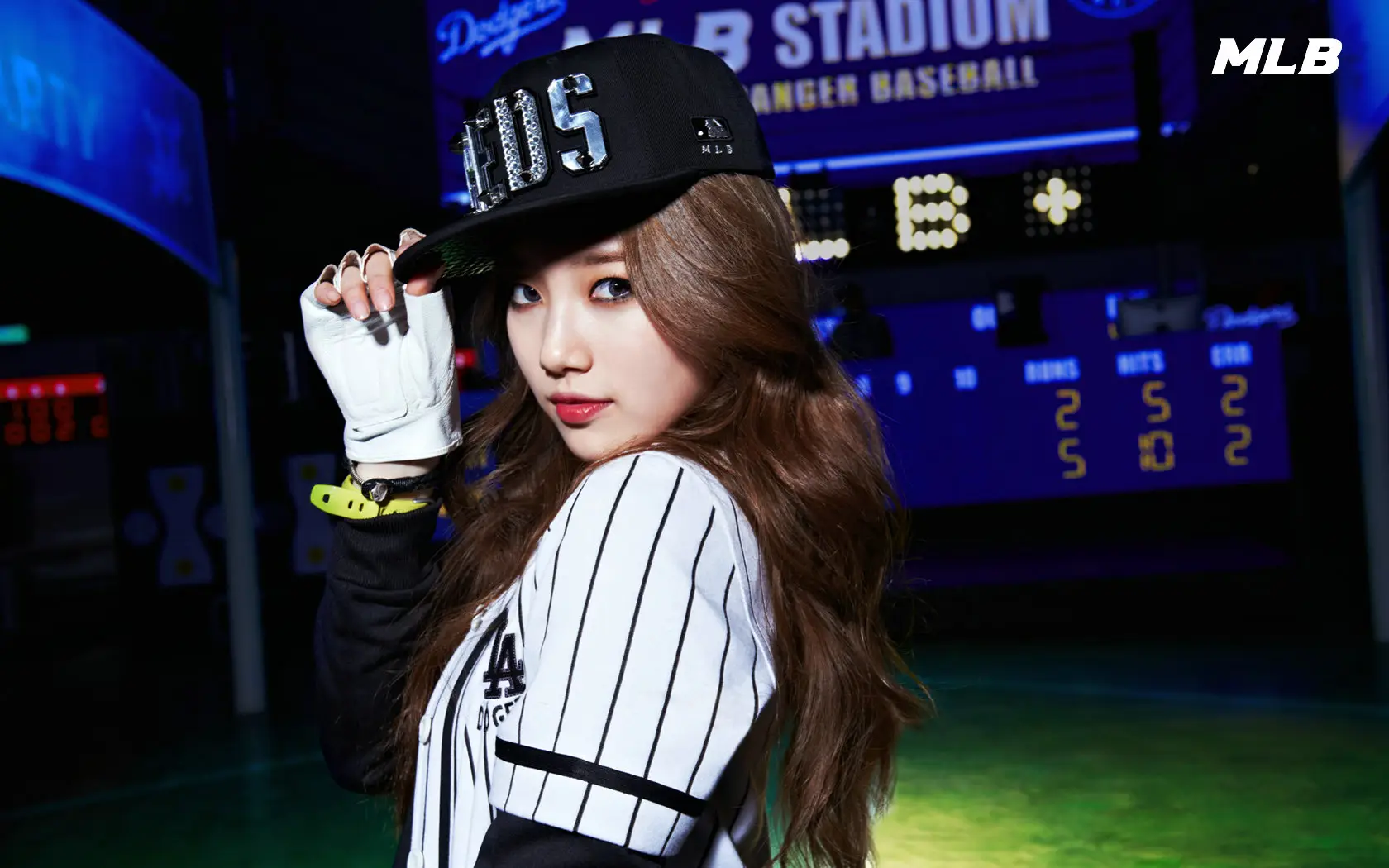 미쓰에이 수지 MLB 화보 업데이트.jpg