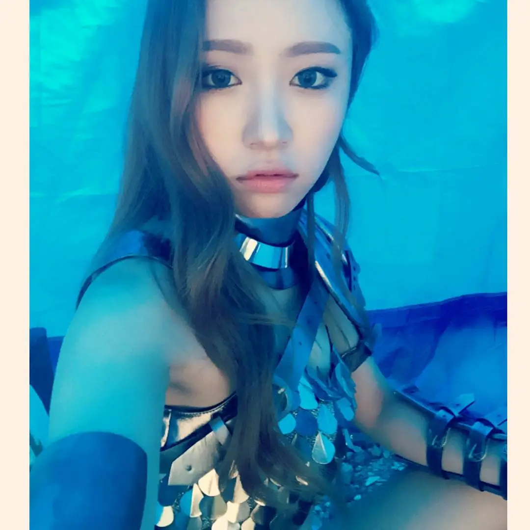 하니(EXID) 150802 인스타그램 - 클래시오브킹즈