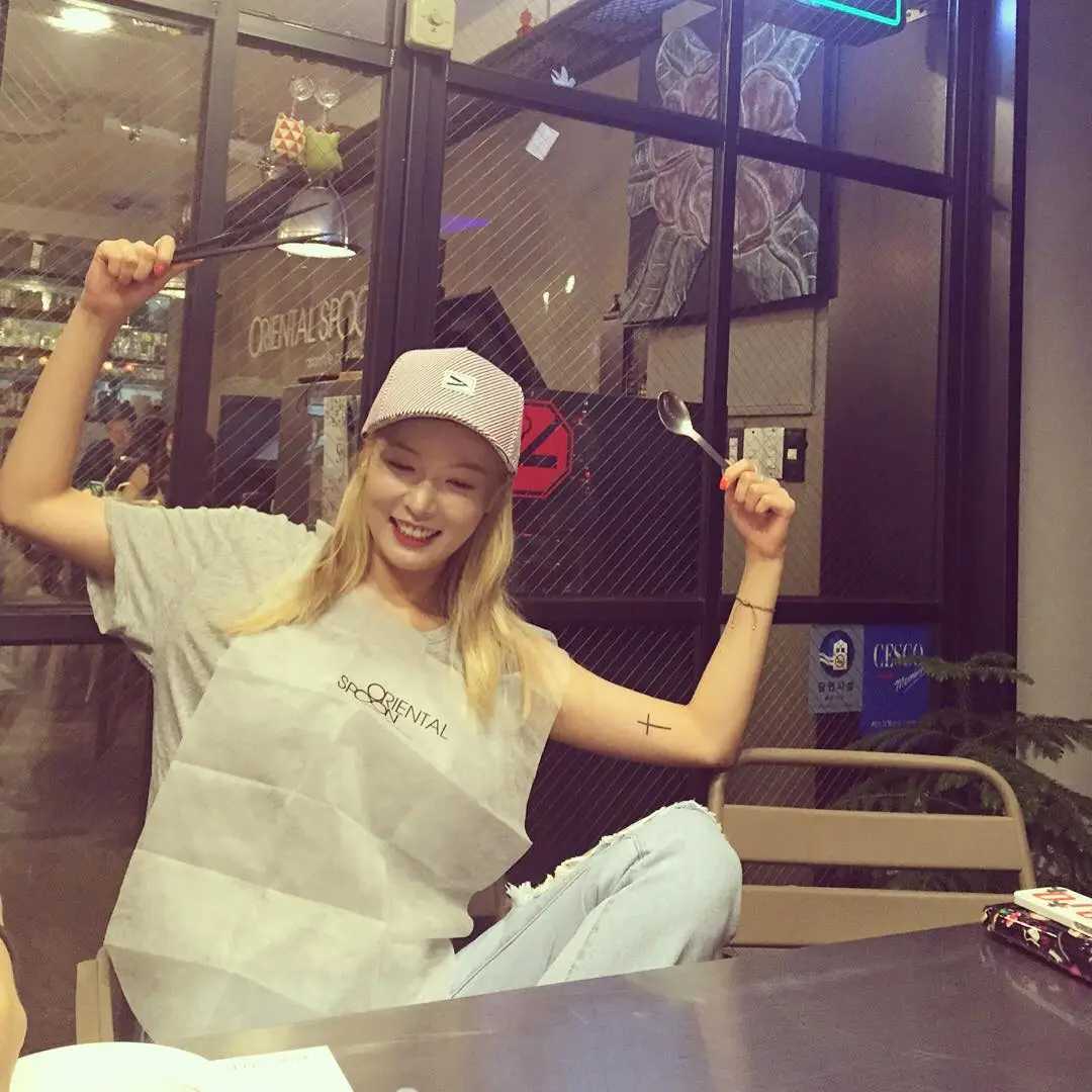 현아(포미닛) 150724 인스타그램 업뎃.jpg