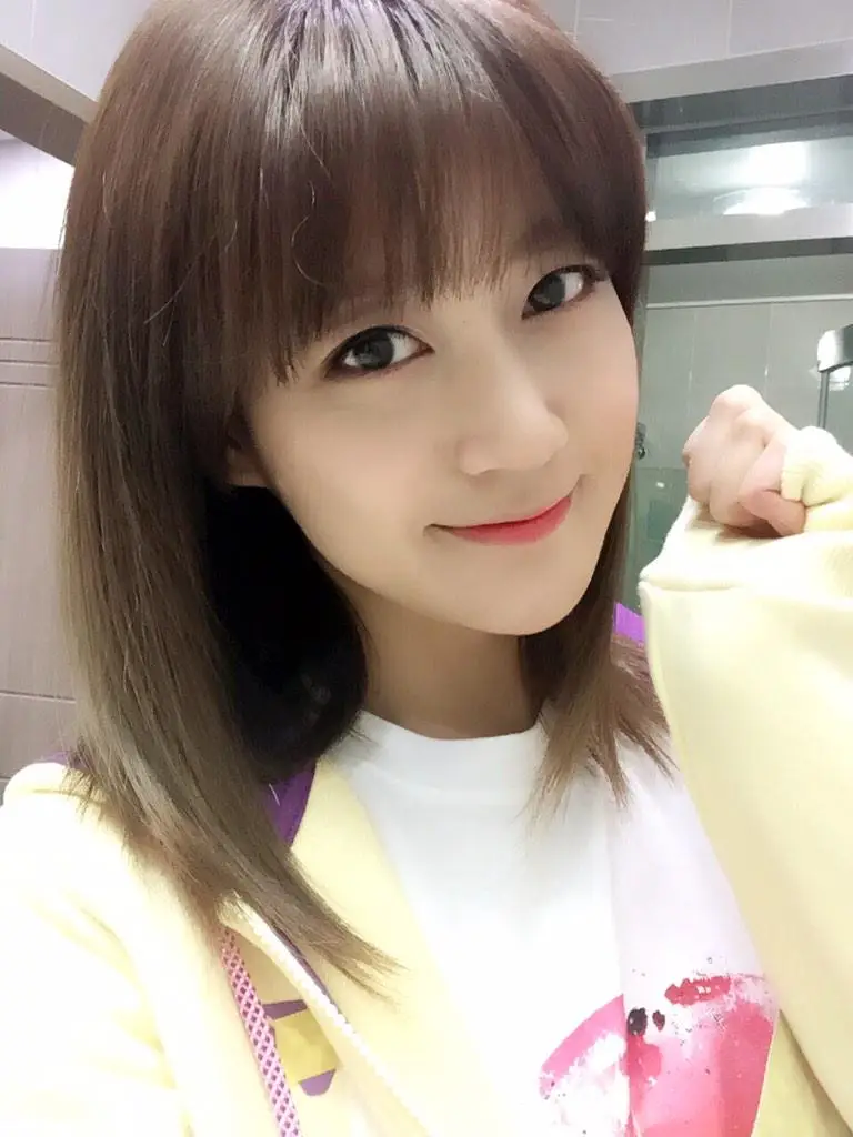 오승아(레인보우) 150202 트윗 - 2015년에도 어김없이 아육대♥️