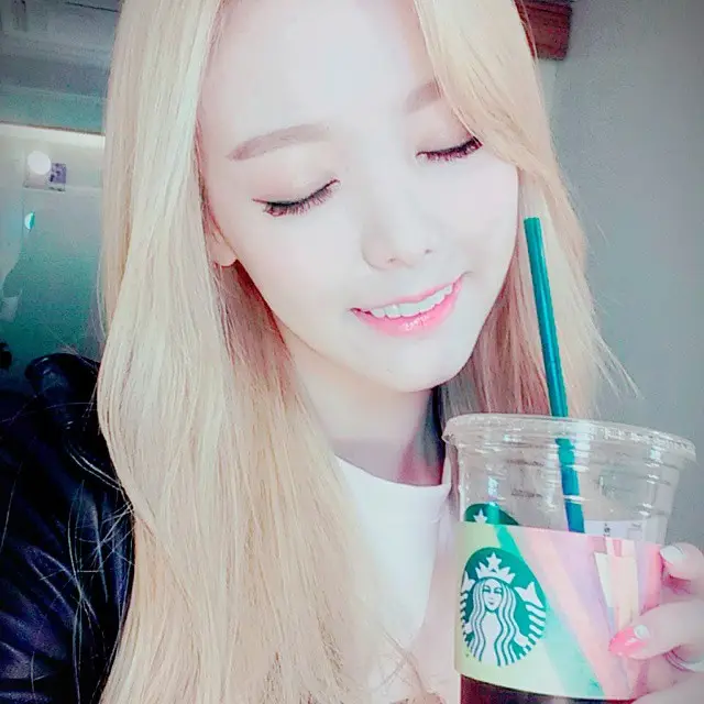 세리(달샤벳) 150426 인스타그램 - 아메리카노로 충전!!☕