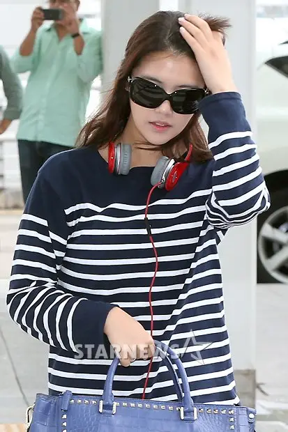 레인보우 130913 인천공항 출국 기사사진.jpg