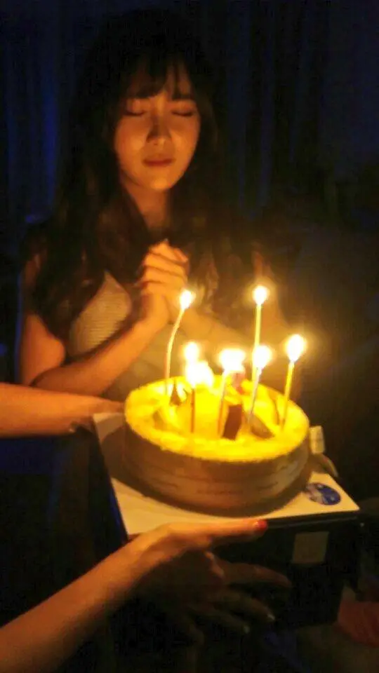 레인보우 조현영 140811 트위터 - 우왕 생일이다~~~