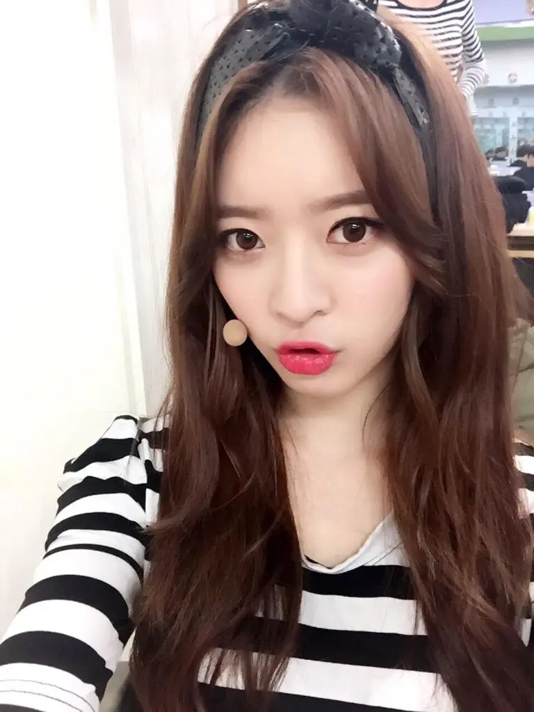 아영(달샤벳) 150420 트윗 - 오늘도 수고했어요 달링