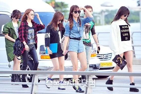 포미닛 130830 인천공항 출국 기사사진.jpg