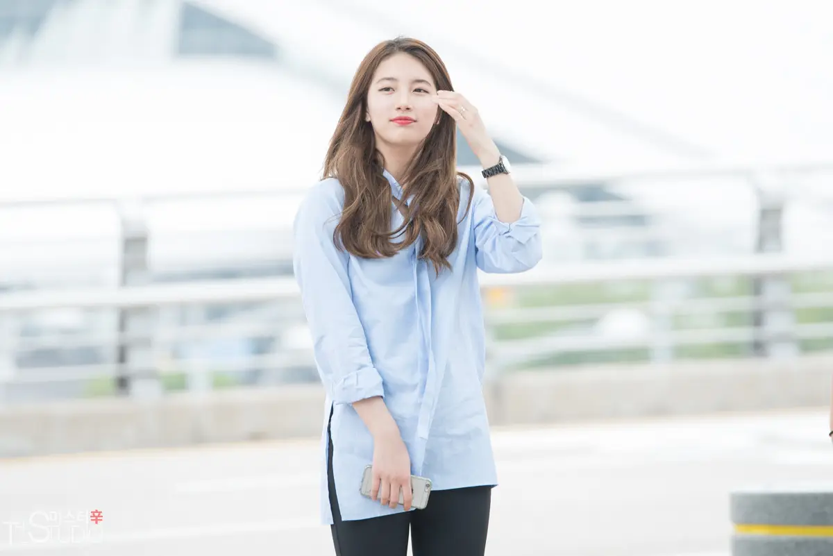 150707 수지 인천공항 출국 직찍 by 미스터신