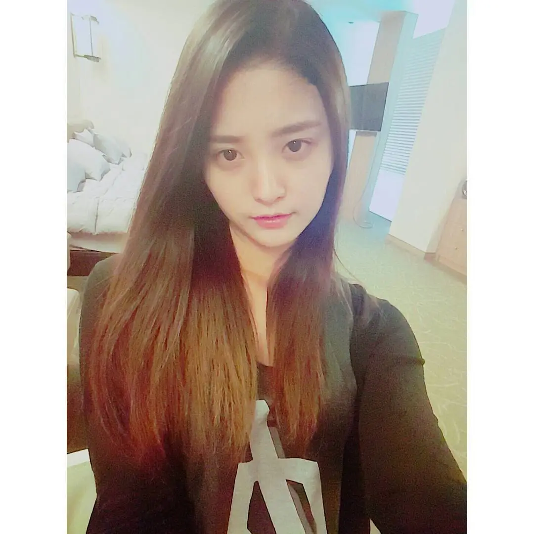 정화(EXID) 150819 인스타그램 - 아 참참! 그리고 오늘은 무슨날?