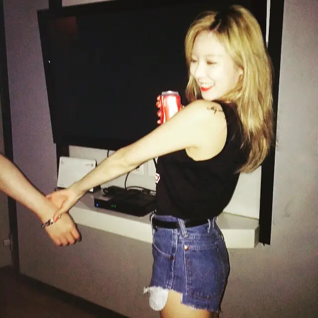 현아(포미닛) 150621 인스타그램 업뎃.jpg