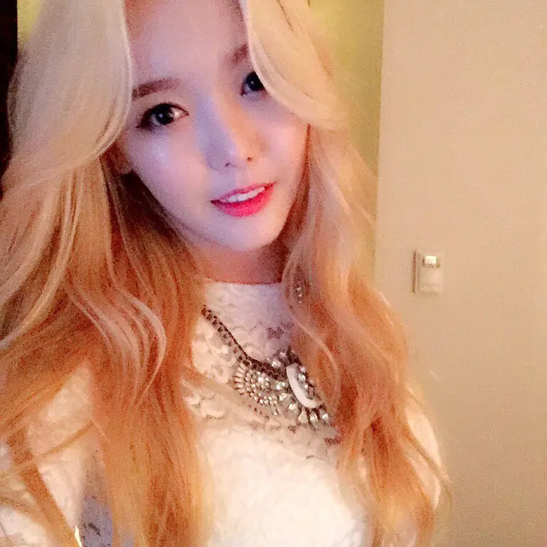 세리(달샤벳) 150821 인스타그램 - 오늘은 반묶음