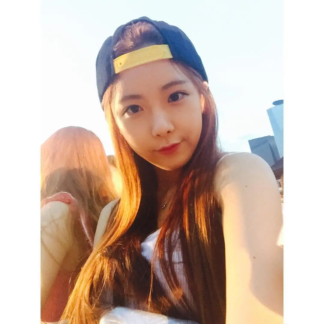 조현영(레인보우) 150721 인스타그램 - 날씨가 구리구리