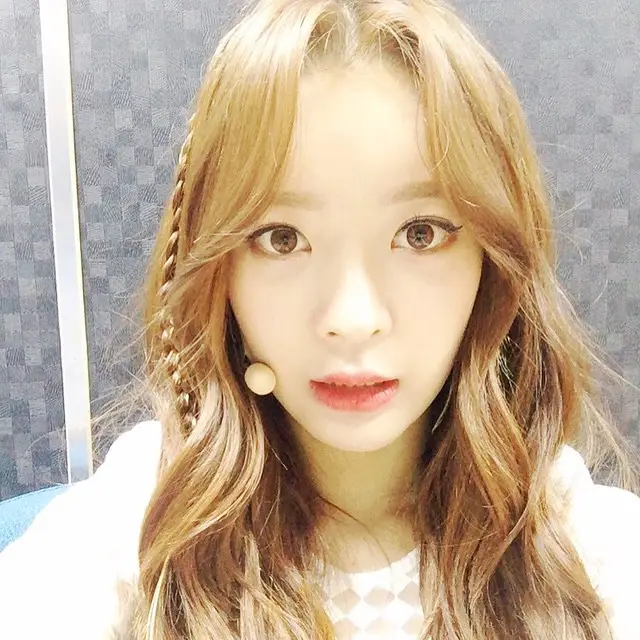 아영(달샤벳) 150512 인스타그램 - 오늘은 기분이 좋아서 