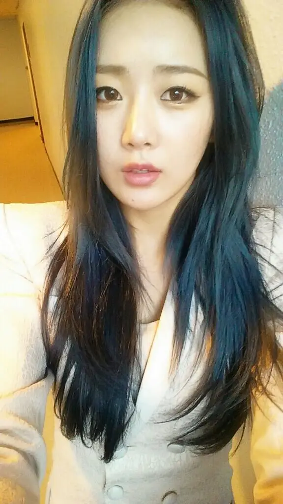 달샤벳 수빈 140209 트위터 - 부시시 머리산발이넹