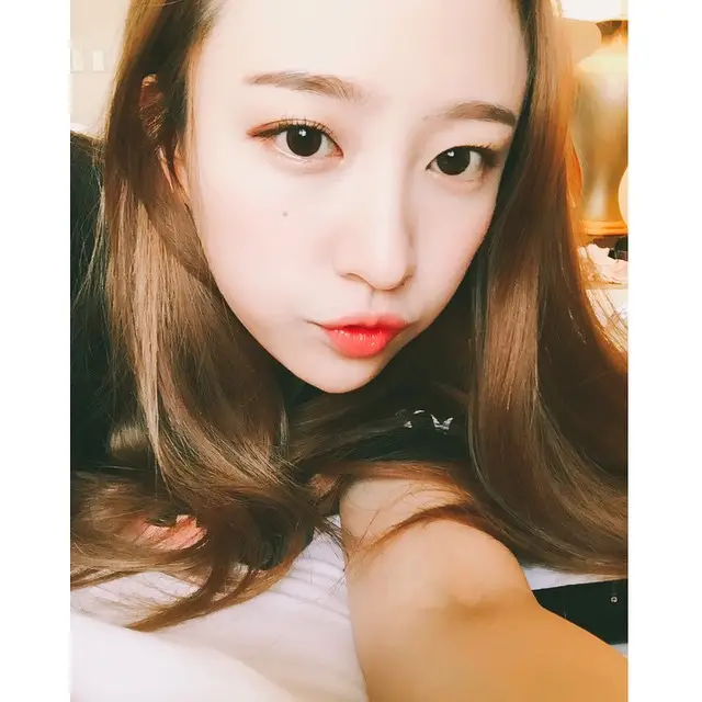 150502 하니(exid) 인스타그램 - 정말 많은 분들의 축하로 행복하게 맞은 생일날 아침:)