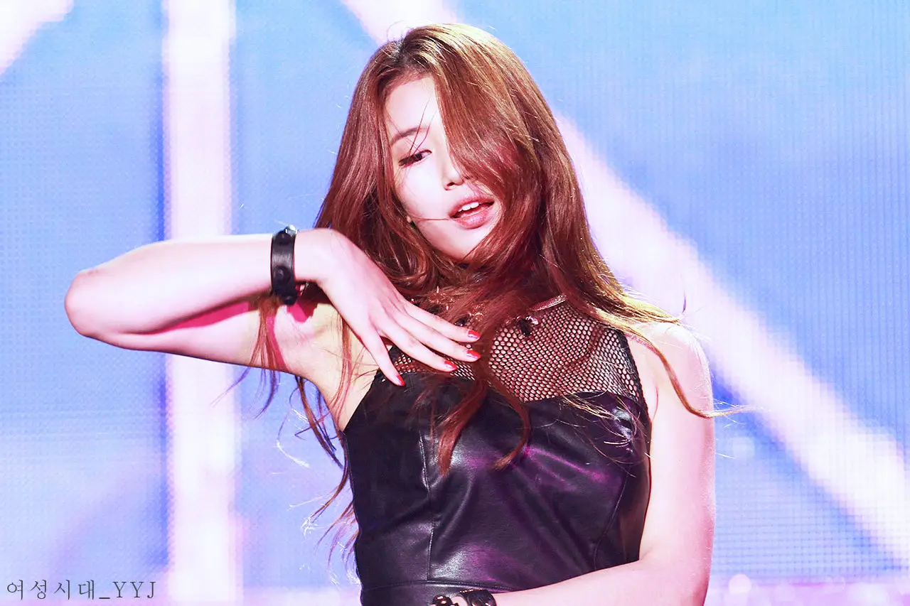 수지(miss a) 직찍 - 131003 한류 드라마틱 콘서트.jpg