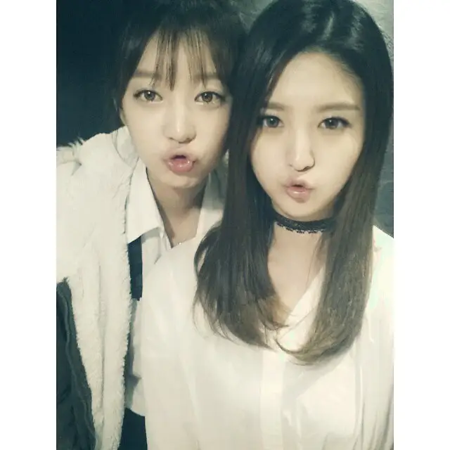 정화(EXID) 인스타그램 - #위아래 멜론차트 14위 입니다!!!!