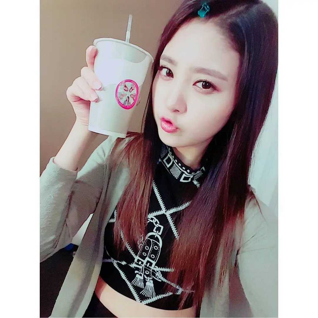 정화(EXID) 150718 인스타그램 - 대만 레고들이 보내준 선물!