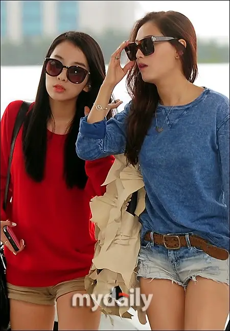 레인보우 130913 인천공항 출국 기사사진.jpg