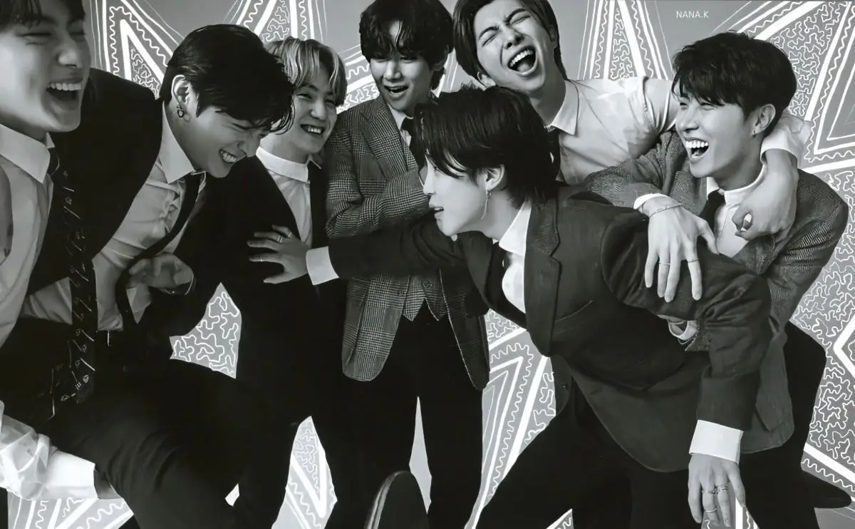 방탄소년단 GQ JAPAN 10월호 화보 전체샷