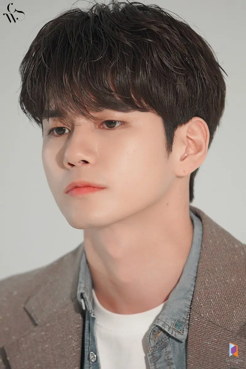 에스콰이어 #옹성우 화보촬영 비하인드컷