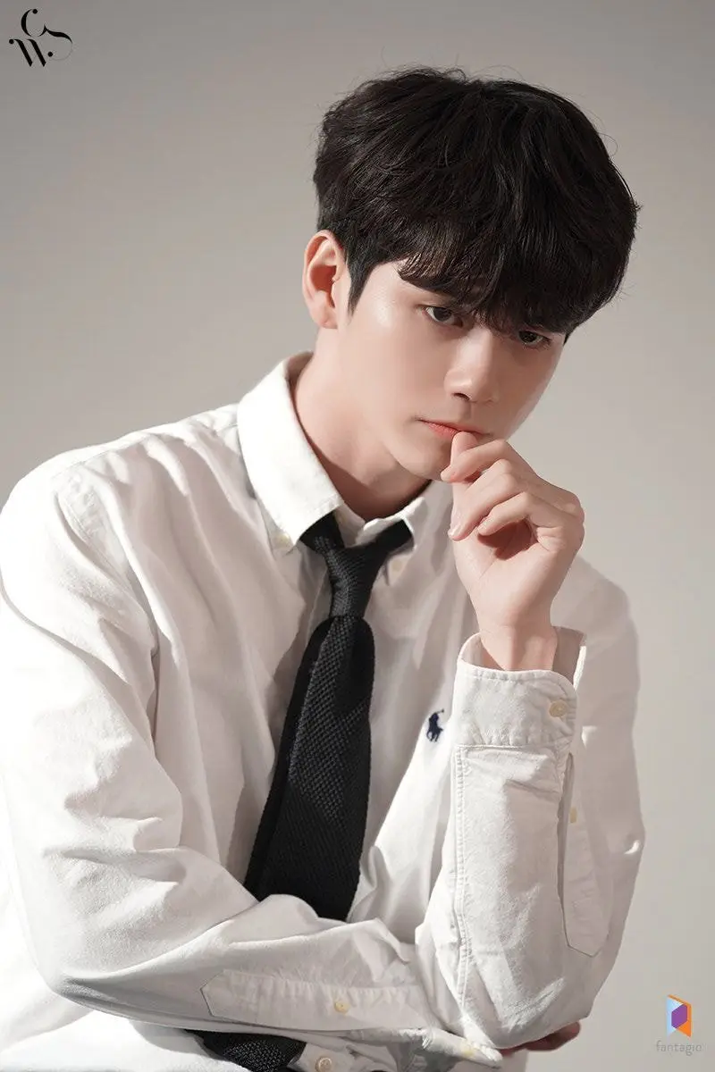 에스콰이어 #옹성우 화보촬영 비하인드컷