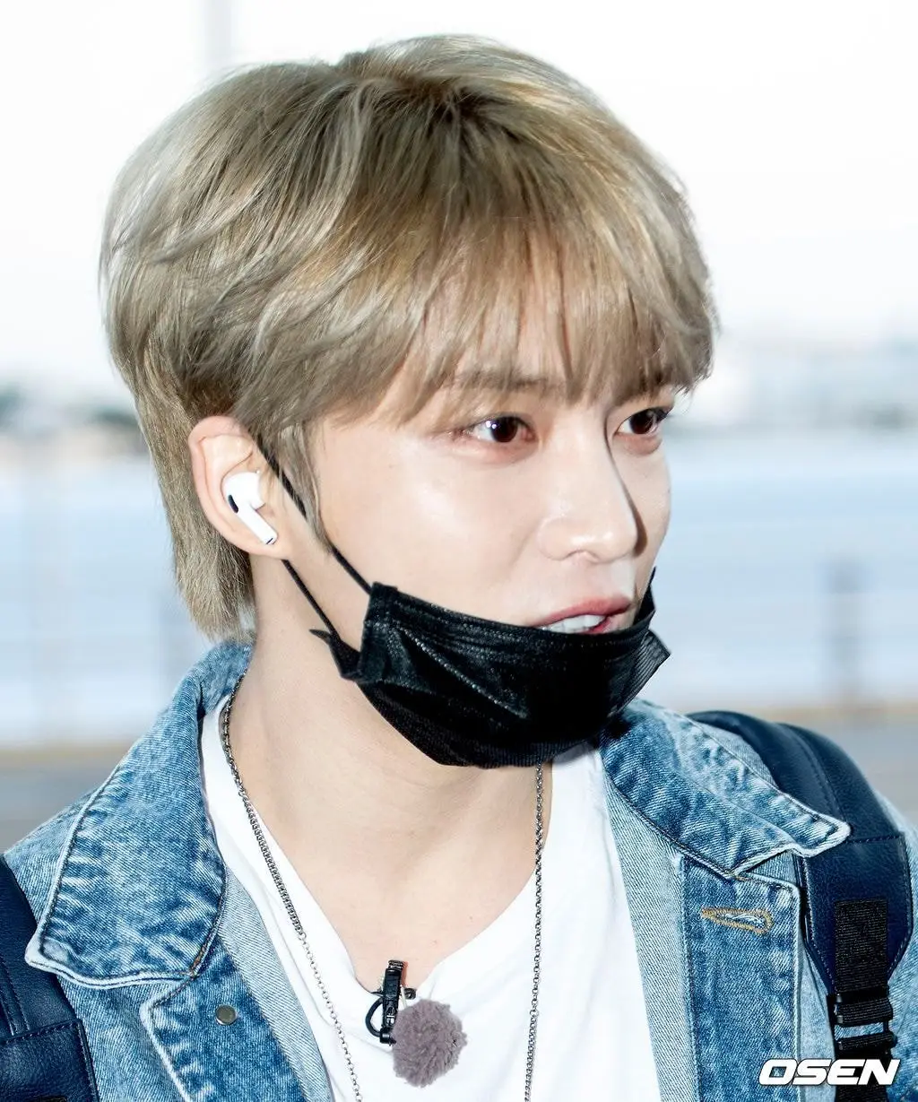 출국 하는 김재중