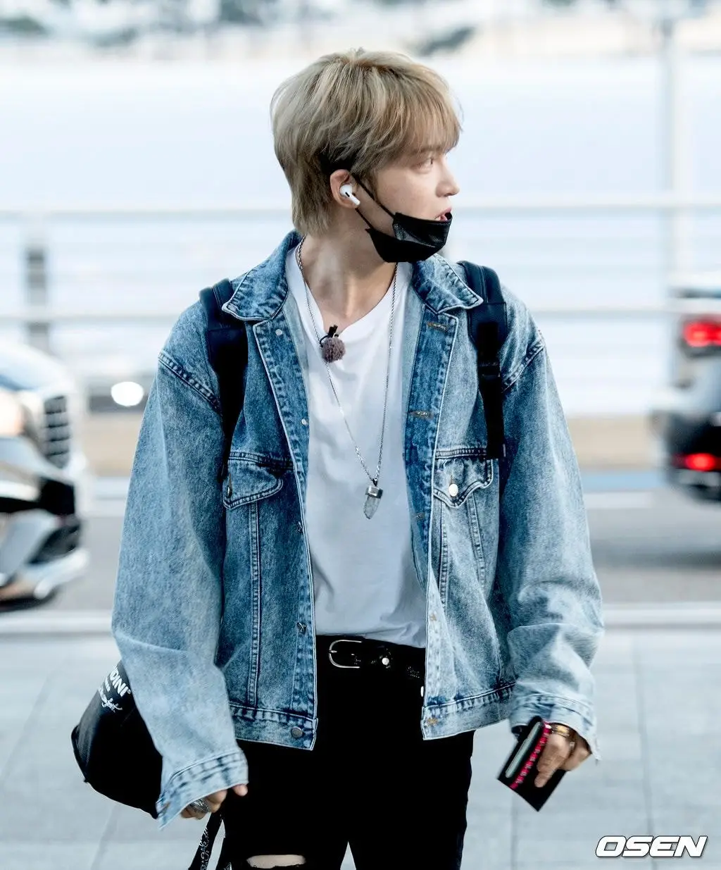 출국 하는 김재중