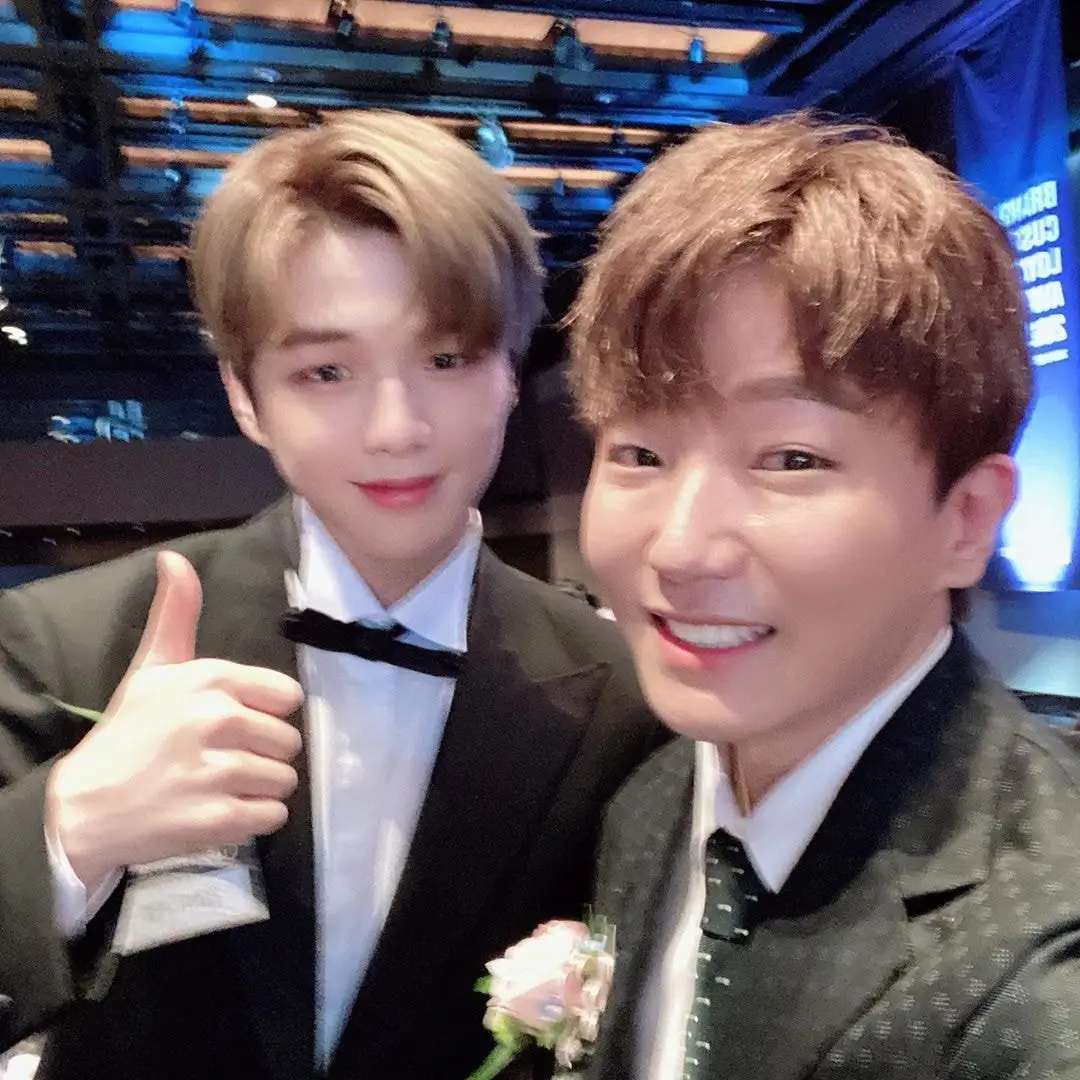 강다니엘 with 도티.insta