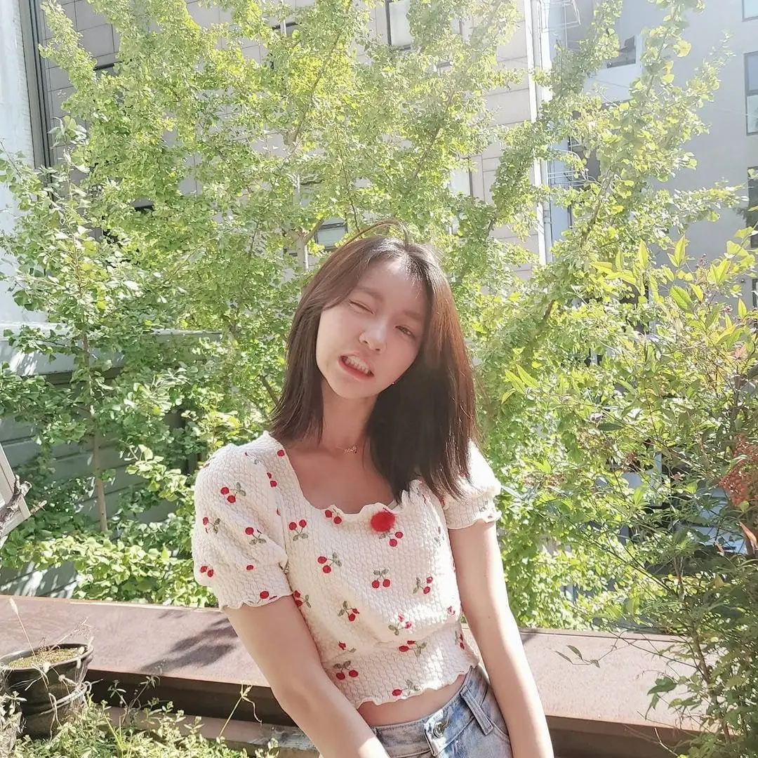 오마이걸 비니 인스타 업뎃