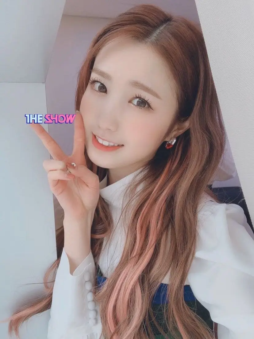 #아이즈원 더쇼 개인 셀카