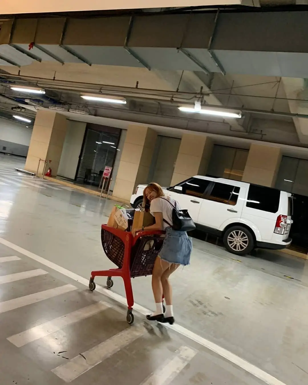 장보러 간 오마이걸 유아