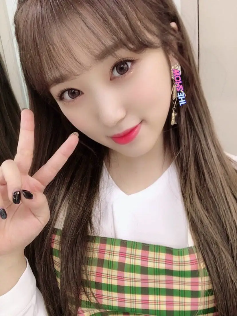 #아이즈원 더쇼 개인 셀카