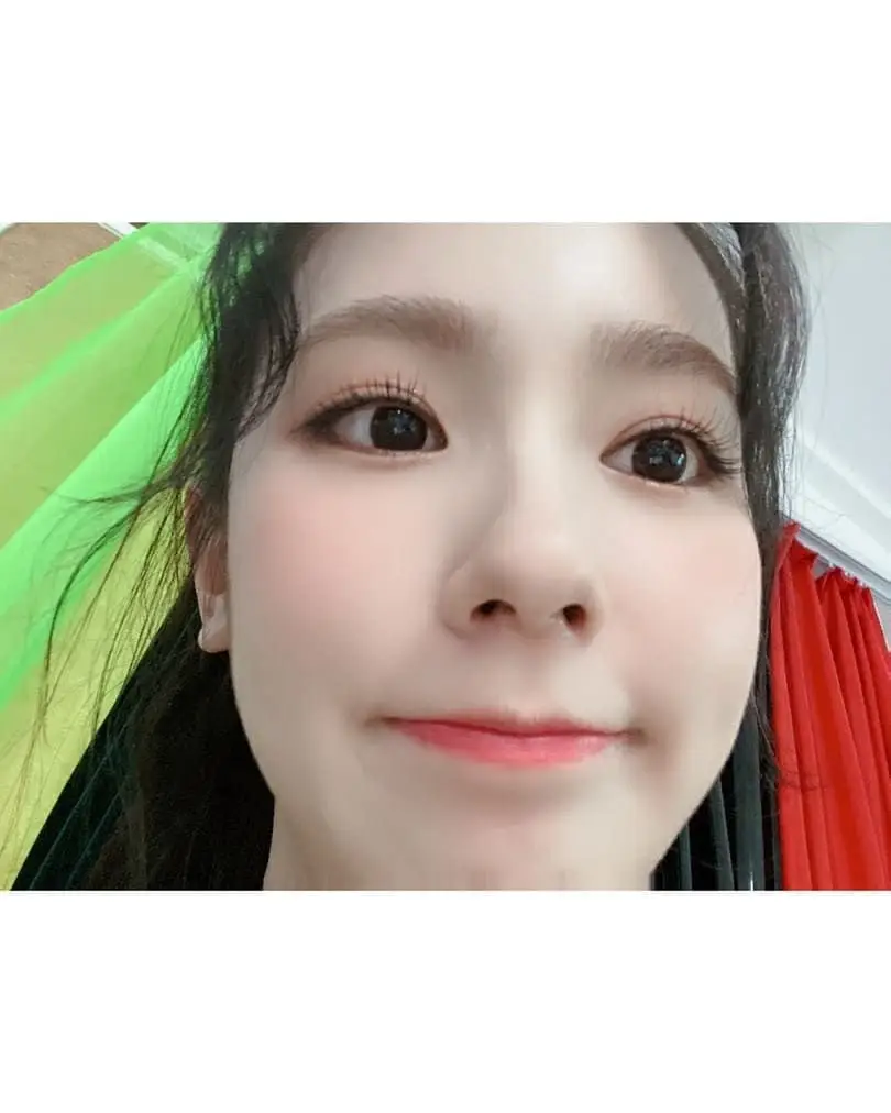 (여자)아이들 미연.insta (with.민니)