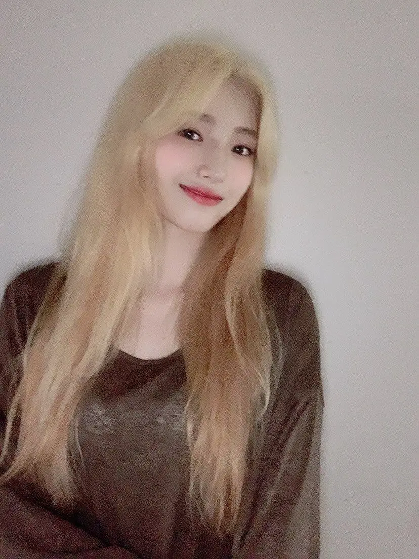 로켓펀치 수윤.twitter