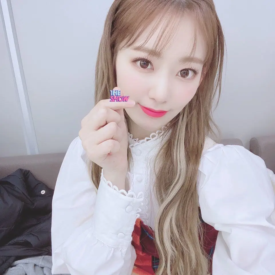 #아이즈원 더쇼 개인 셀카