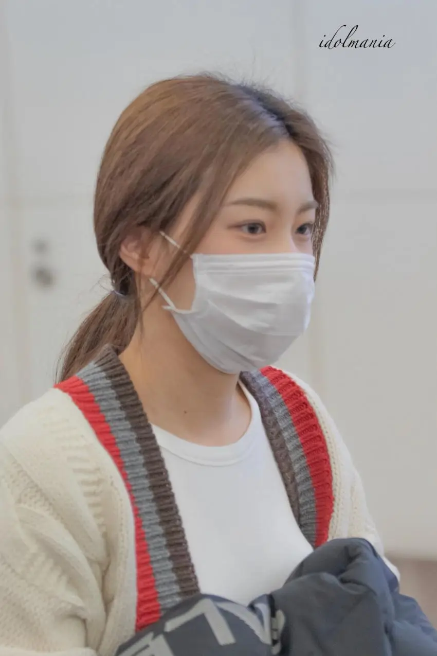 일본 간 아이즈원 강혜원 근황 ㅗㅜㅑ.jpg