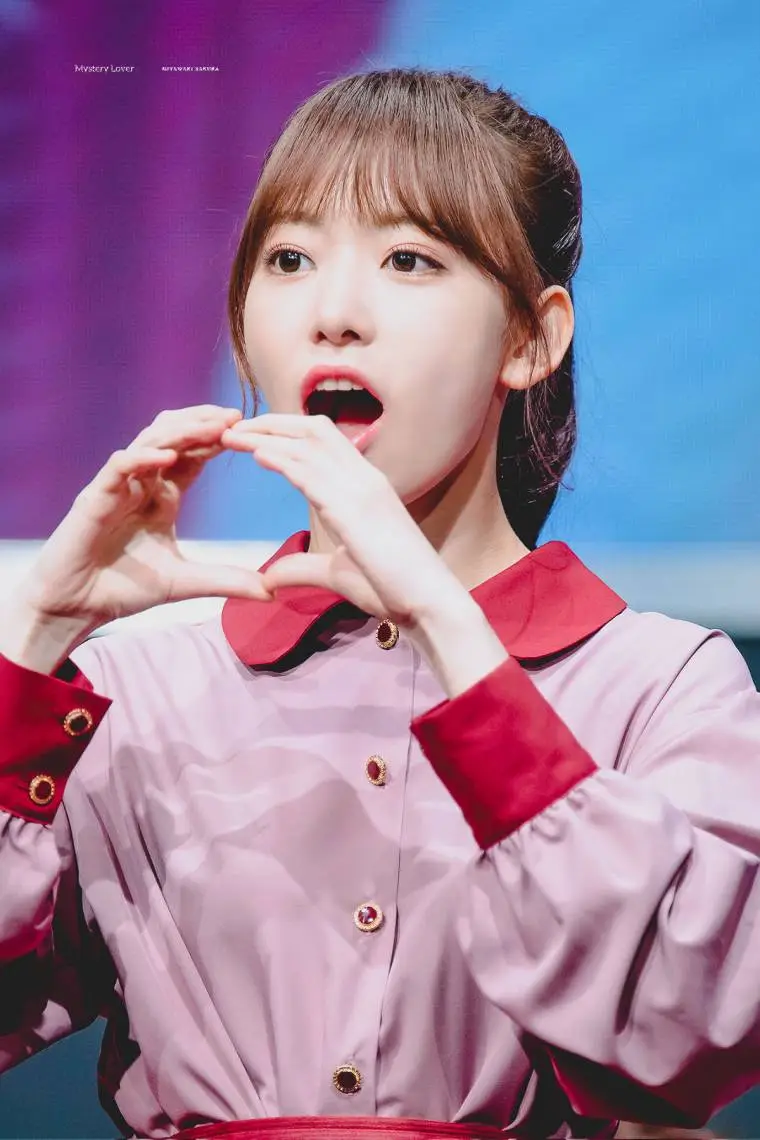 IZ*ONE(아이즈원) 미야와키 사쿠라