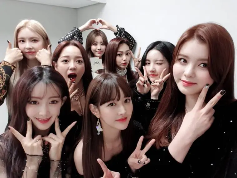 구구단 - 2018 AAA 뉴웨이브상 수상