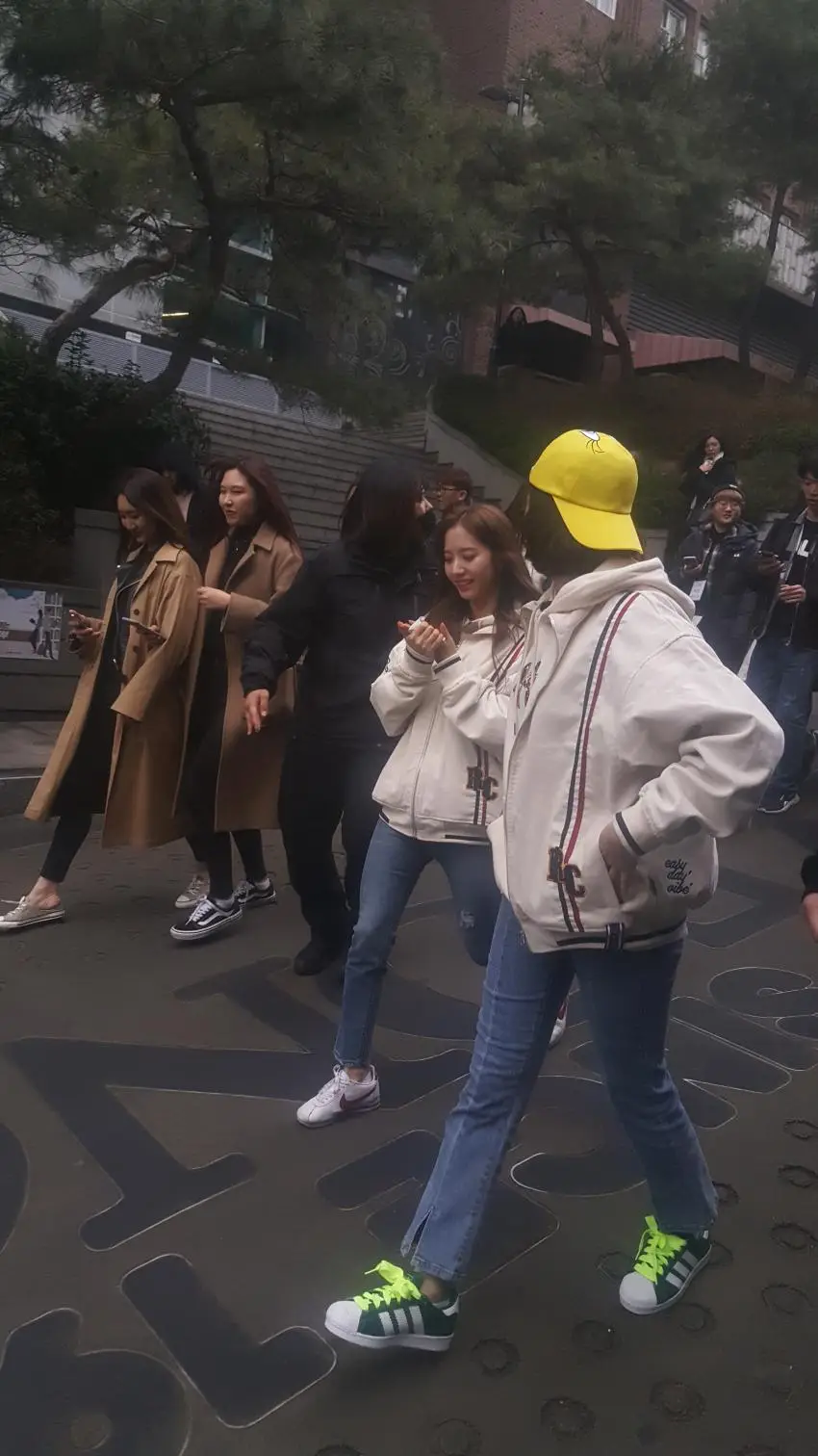 런닝맨 촬영한 우주소녀 보나.jpgif