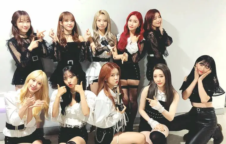 우주소녀 - 2018 AAA 뉴웨이브상 수상