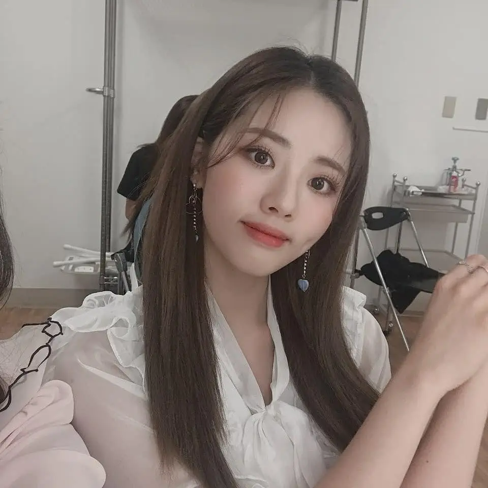 프로미스나인 박지원.insta