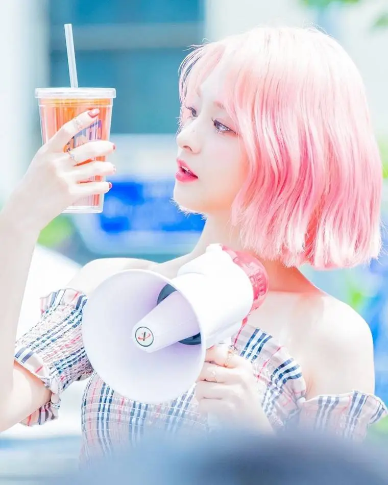 프로미스나인 (fromis_9) 이나경 미니 팬미팅.jpg