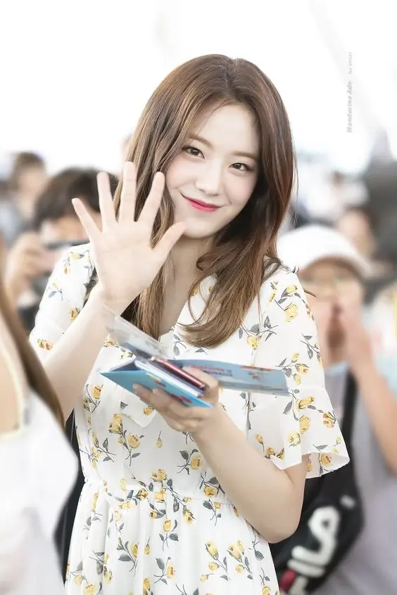 프로미스나인 장규리.jpg