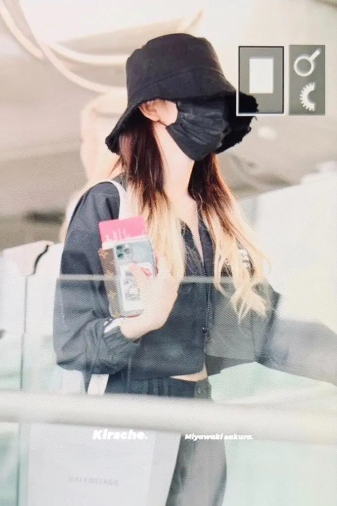점점 말라가는 아이즈원 사쿠라