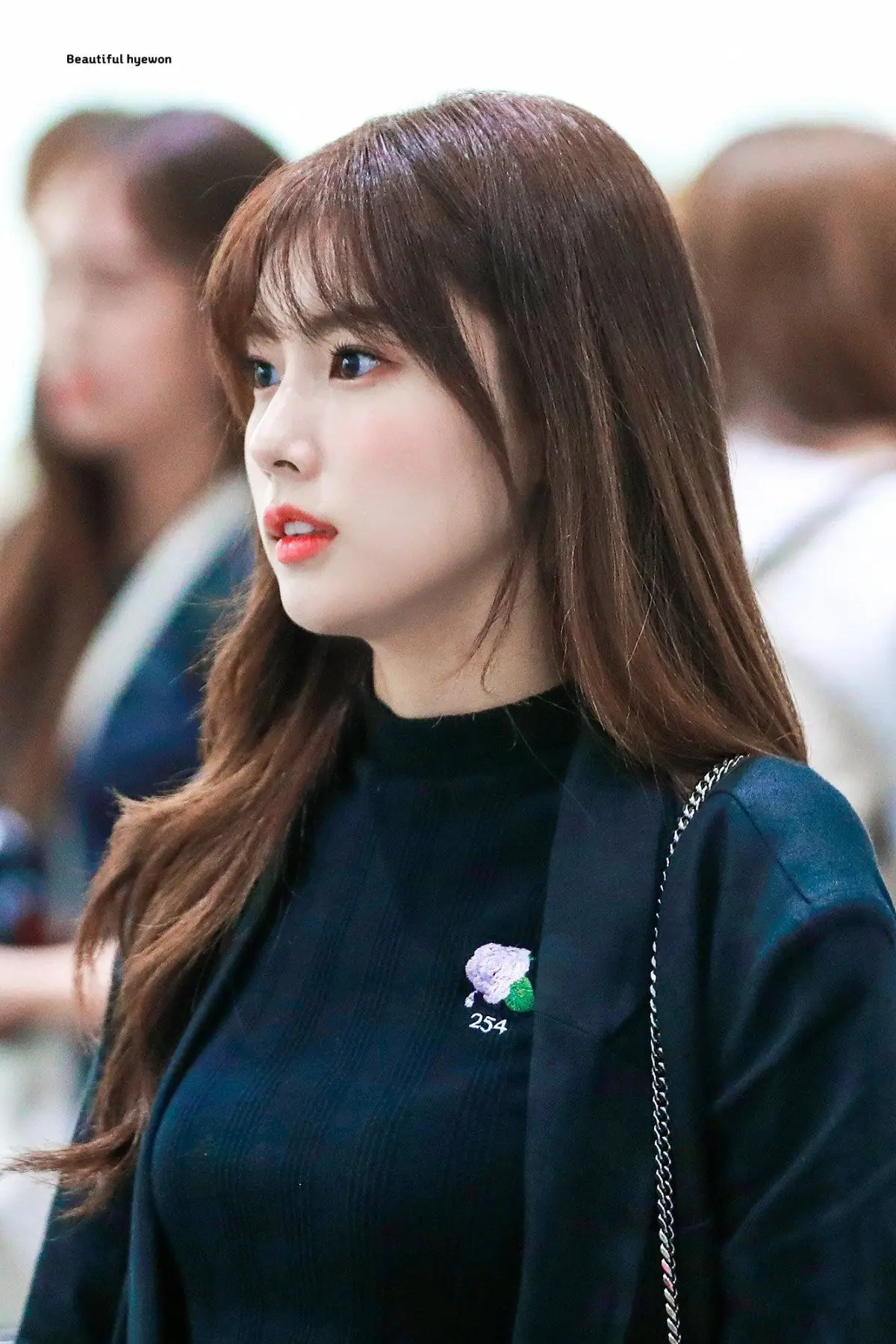 출국하는 강혜원.jpg