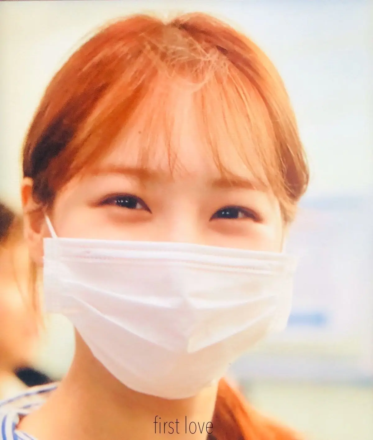 마스크 쓰고 출국하는 아이즈원 김채원.jpg