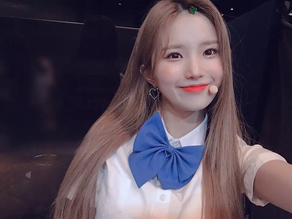 #프로미스나인 공식인별 - 하영이.jpg