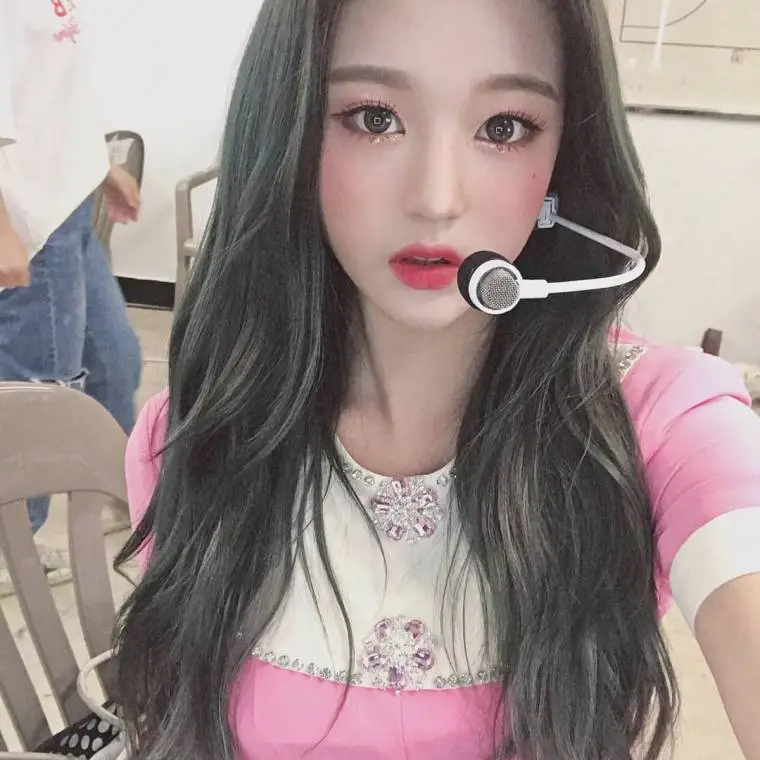 #아이즈원 #장원영 @official_izone (인스타그램)