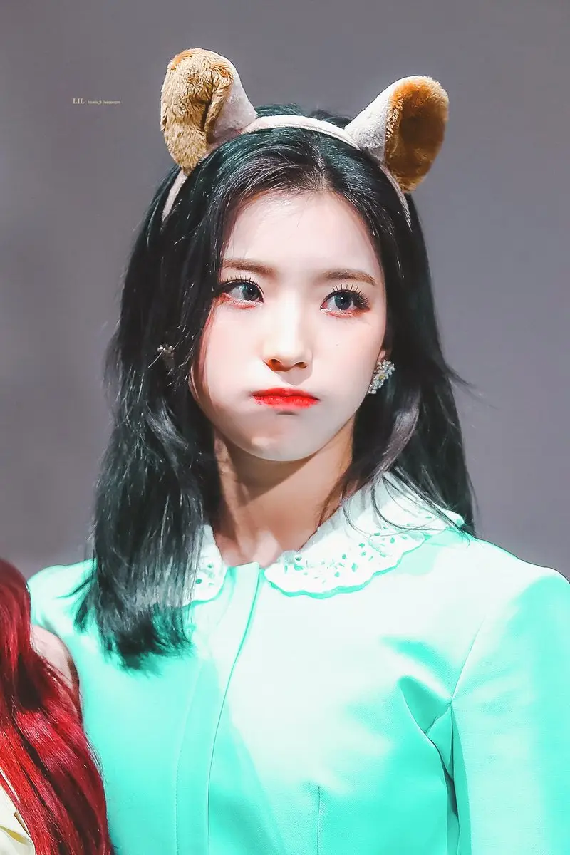 #프로미스나인 #이새롬 (팬사인회).jpg