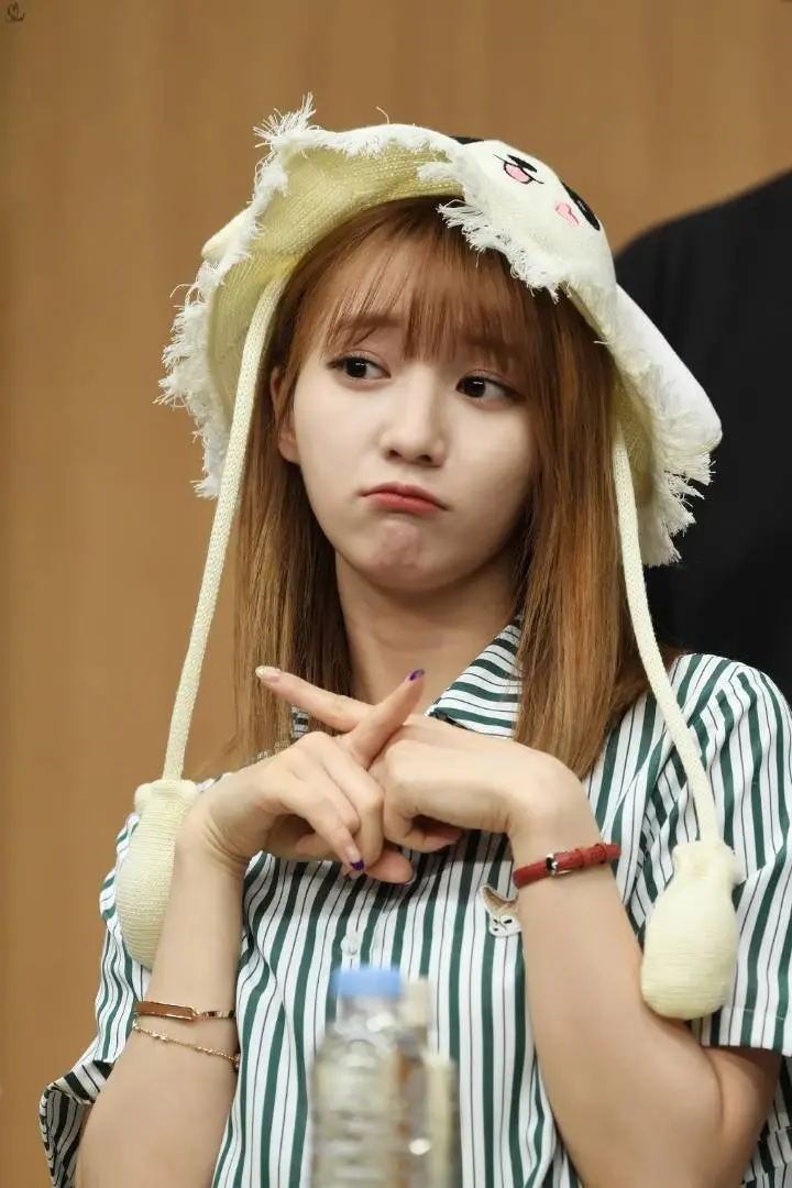 오마이걸 팬사인회.jpg