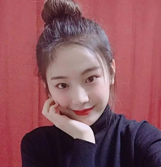 프로미스나인 장규리.jpg